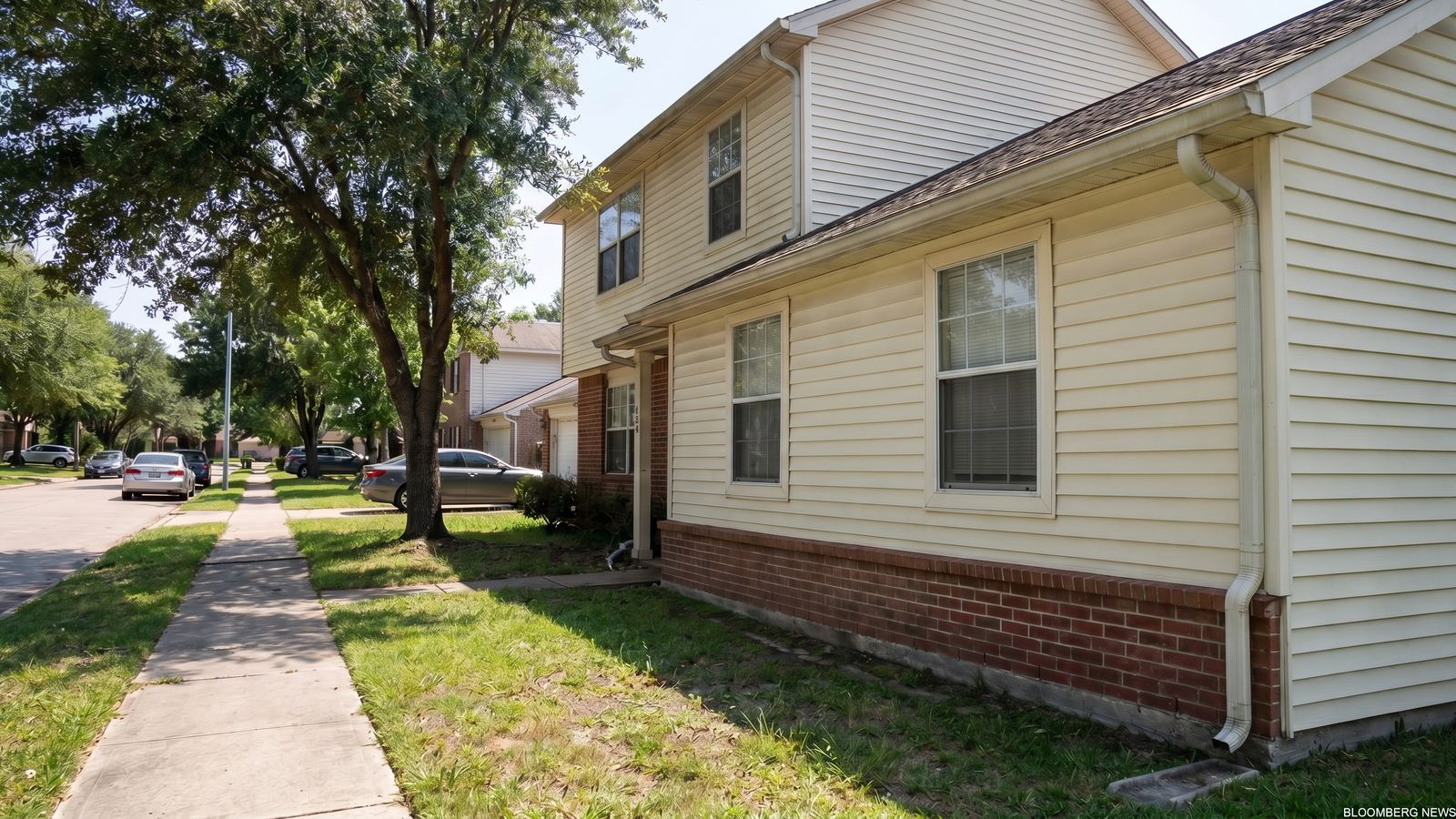 House washing — clean Houston home exterior